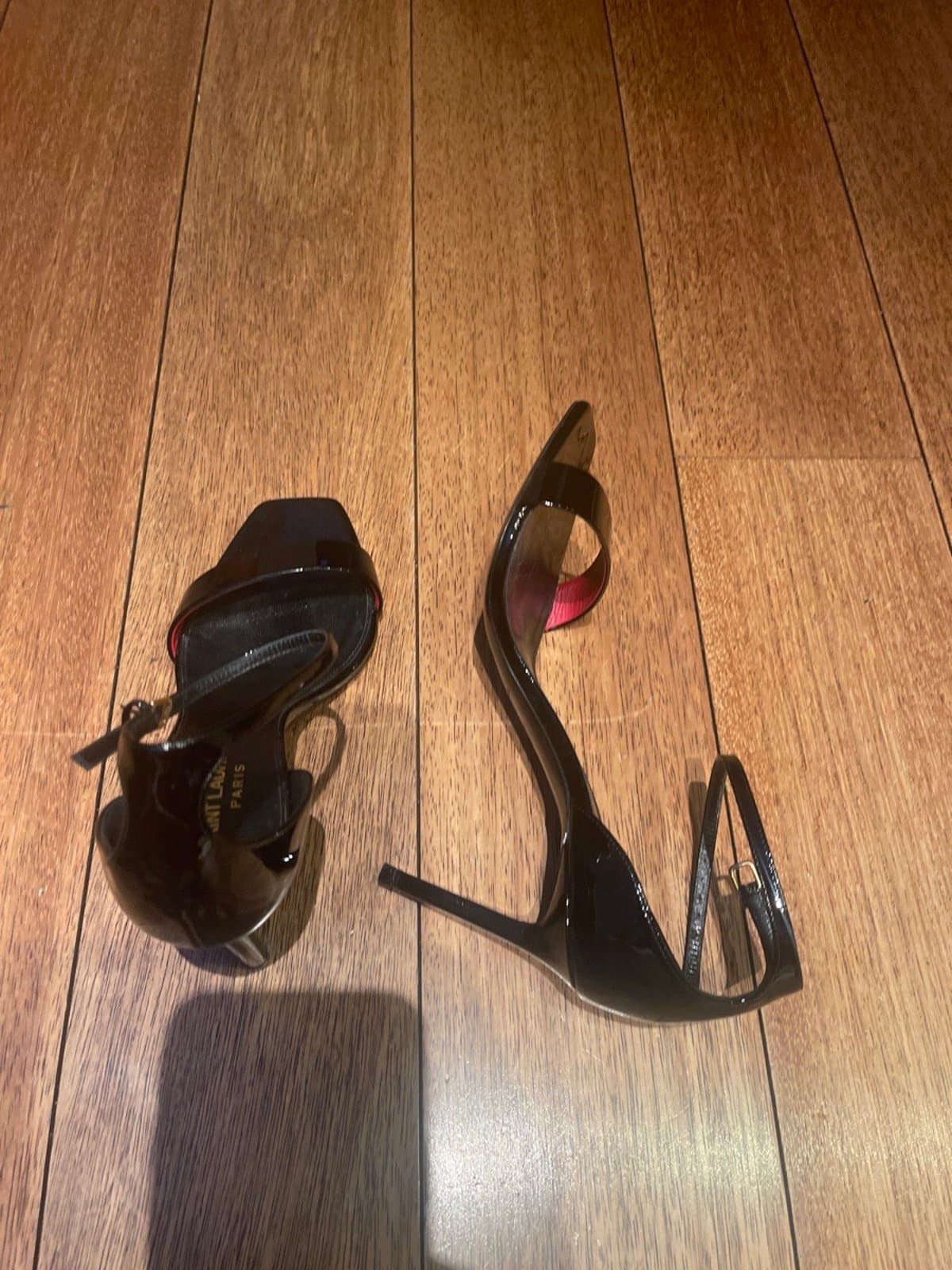 Jet-black All-Season Formal Heels Pumps